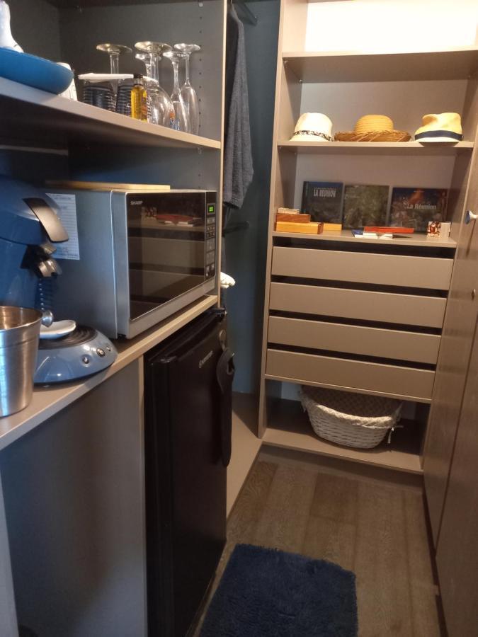 Suite Indigo Jacuzzi Prive Piscine Vue Mer Acces Cuisine Laverie 圣皮埃尔 外观 照片