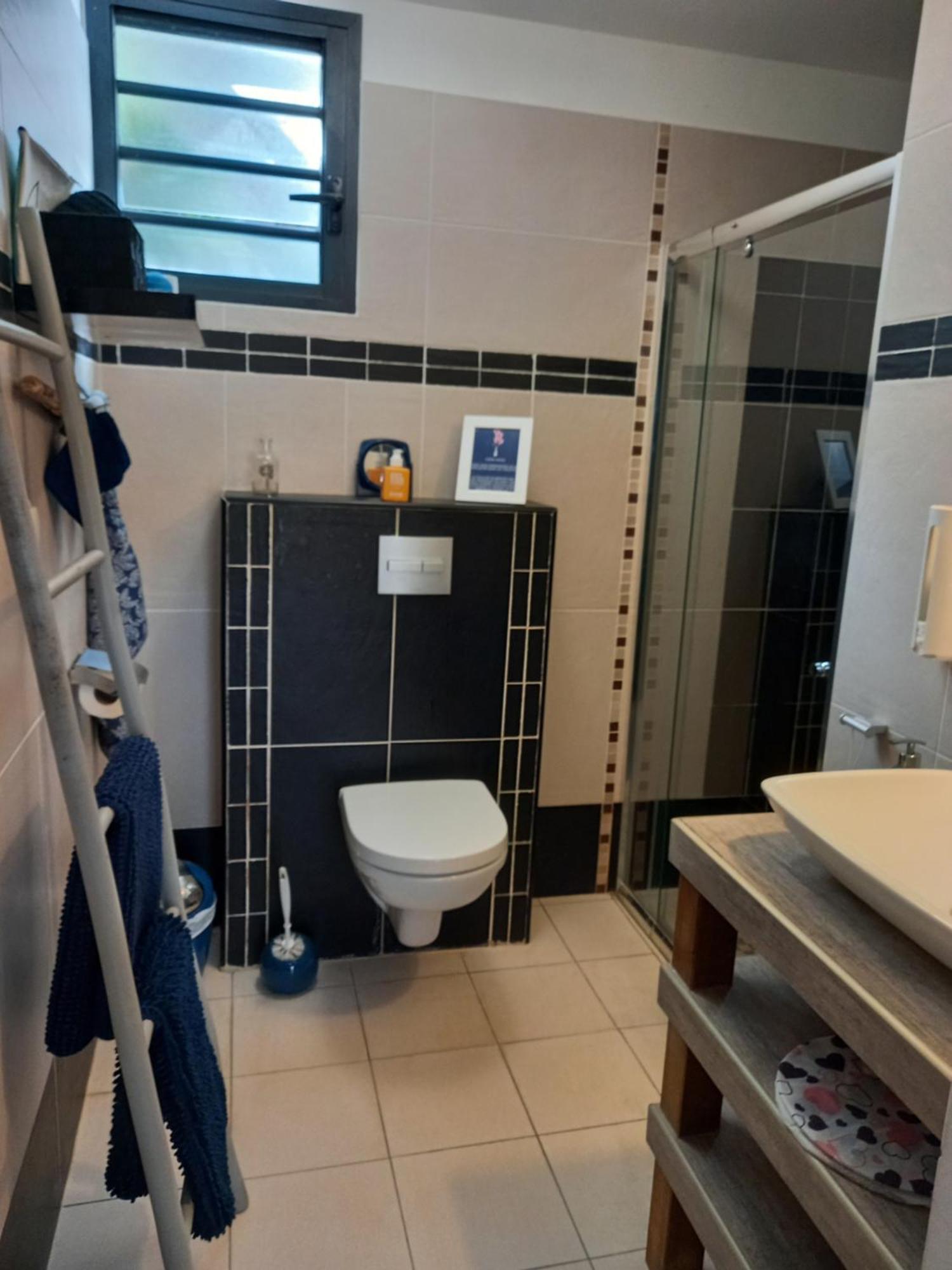 Suite Indigo Jacuzzi Prive Piscine Vue Mer Acces Cuisine Laverie 圣皮埃尔 外观 照片